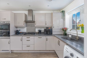 Henge Close Adderbury